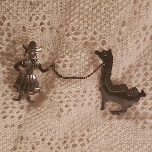 Vintage authentic sterling silver brooch